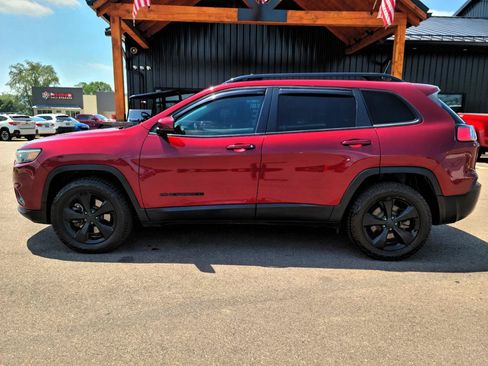 Used 2020 Jeep Cherokee Latitude Plus AWD/4WD image 19