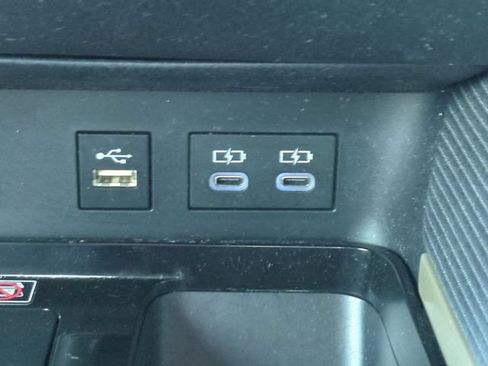 Used 2025 Toyota Camry SE FWD image 21