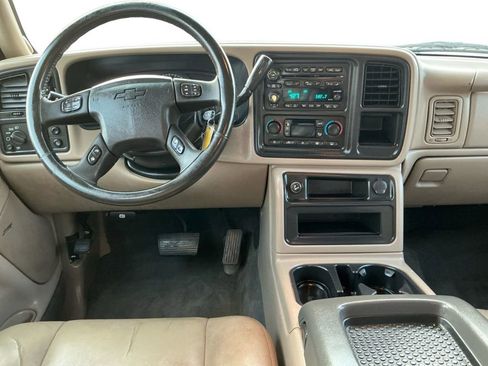Used 2004 Chevrolet Avalanche Z71 w/ Sun And Sound Package image 17