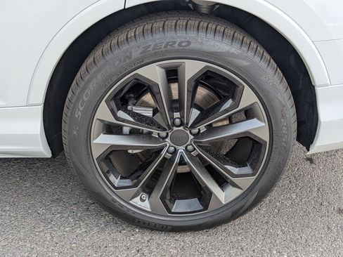 New 2026 Audi Q7 3.0T Premium Plus AWD/4WD image 15