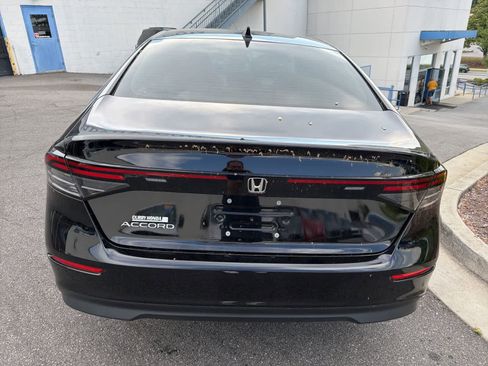 Used 2024 Honda Accord EX image 11