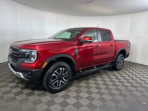 Used 2025 Ford Ranger Lariat w/ FX4 Off-Road Package image 7