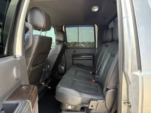 Used 2013 Ford F250 Platinum w/ FX4 Off Road Pkg AWD/4WD image 10