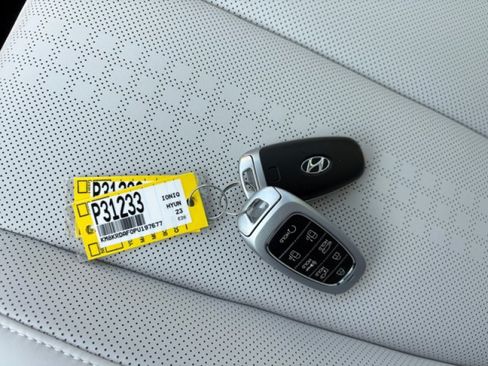 Used 2023 Hyundai Ioniq 5 Limited AWD/4WD image 25