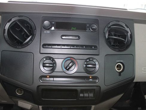 Used 2008 Ford F350 XL RWD image 11