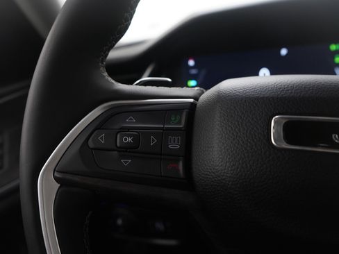 Used 2023 Jeep Grand Cherokee 30th Anniversary image 27