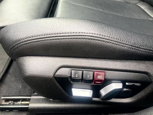 Used 2017 BMW 320i xDrive Sedan image 14