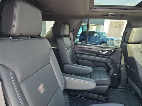 Used 2023 Chevrolet Tahoe LT w/ LT Signature Package AWD/4WD image 35
