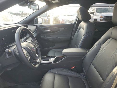 Used 2025 Buick Envista Sport Touring w/ Convenience I Package image 22