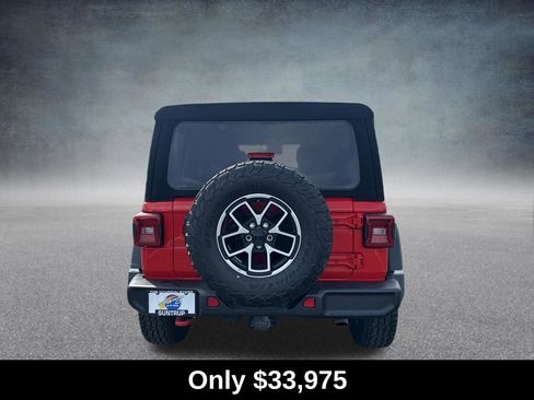 Used 2024 Jeep Wrangler Unlimited Rubicon w/ Convenience Group AWD/4WD image 4