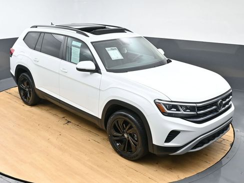 Used 2023 Volkswagen Atlas SE w/ Panoramic Sunroof Package image 46