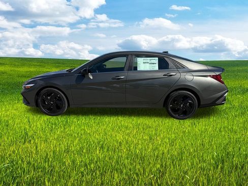 New 2026 Hyundai Elantra SEL Sport Premium FWD image 9