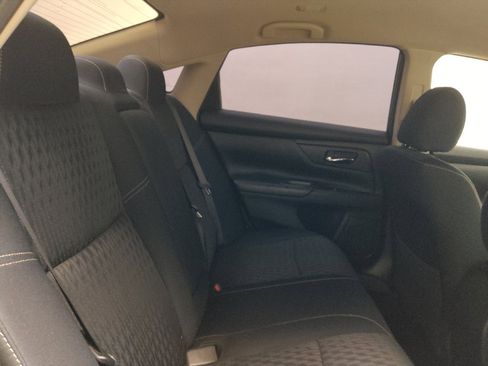 Used 2018 Nissan Altima 2.5 S w/ S Convenience Package image 19