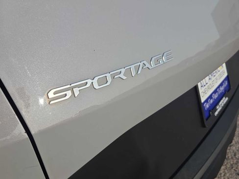 Used 2024 Kia Sportage X-Line AWD/4WD image 11