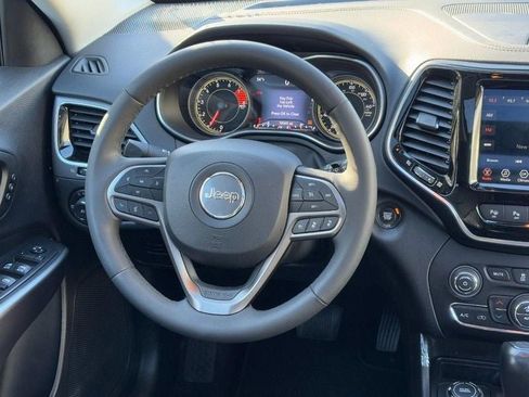 Used 2021 Jeep Cherokee Limited image 12