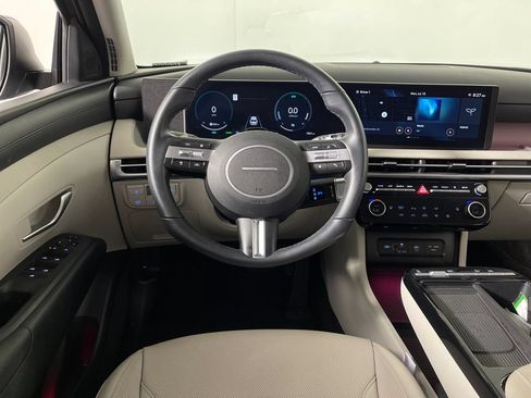 Certified 2025 Hyundai Tucson SEL AWD/4WD image 15