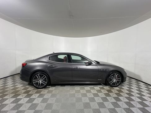 Used 2021 Maserati Ghibli S GranLusso image 8