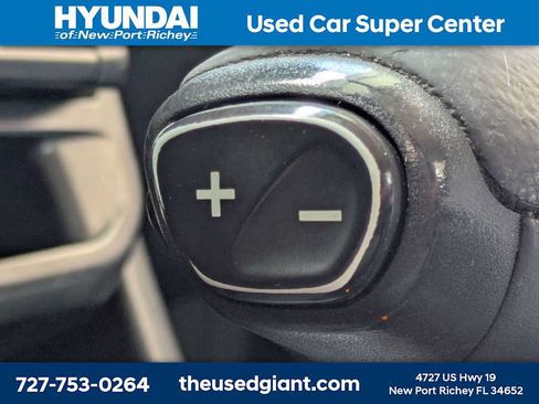 Used 2015 Chevrolet Colorado W/T RWD image 27