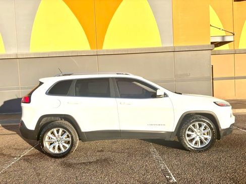 Used 2015 Jeep Cherokee Limited image 3