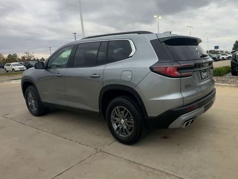 Certified 2025 GMC Acadia Elevation image 6