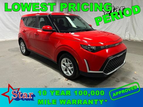 Used 2025 Kia Soul LX w/ LX Technology Package FWD image 1
