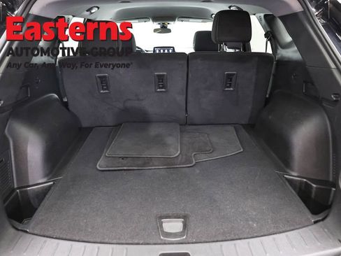 Used 2025 Chevrolet Blazer LT FWD image 9