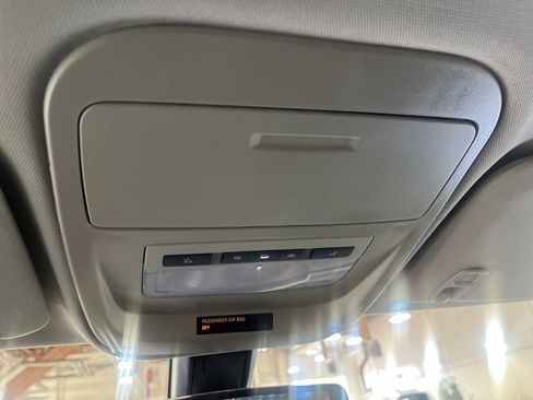 Used 2019 Chevrolet Colorado LT RWD image 31