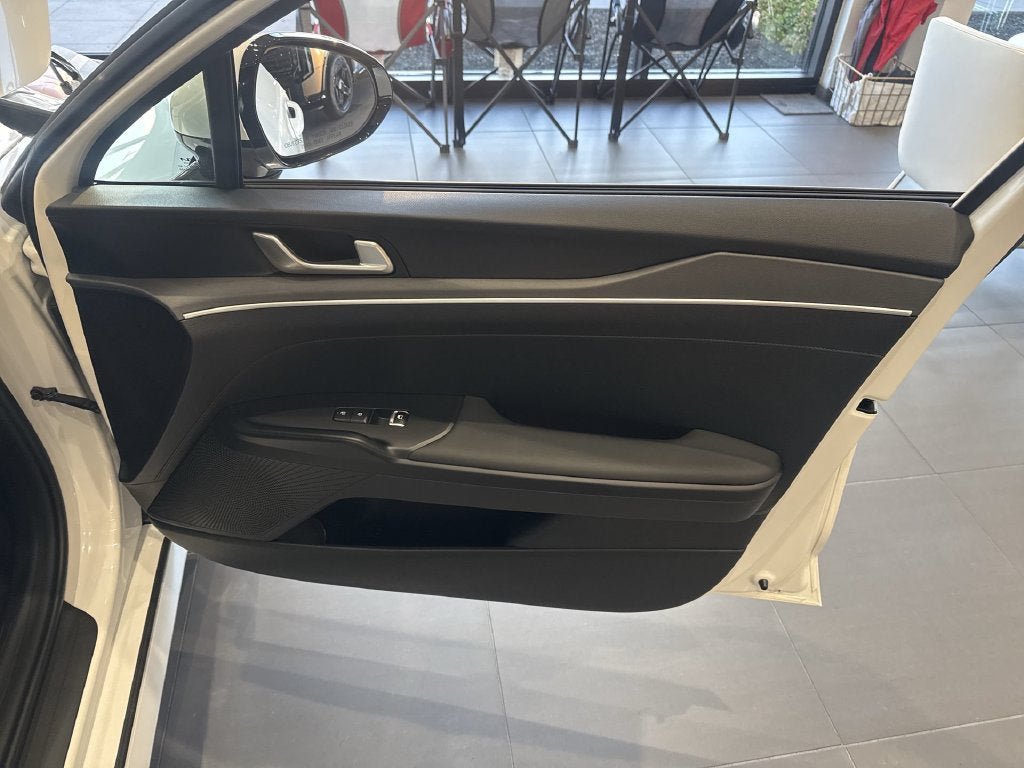 New 2026 Kia K5 LXS FWD image 22