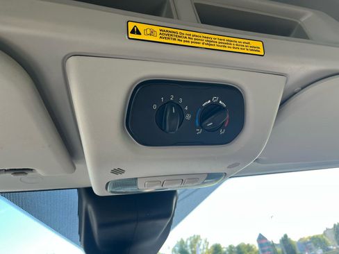 Used 2017 Ford Transit 350 XL RWD image 25
