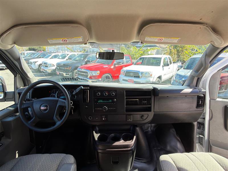 Used 2017 GMC Savana 2500 RWD image 16