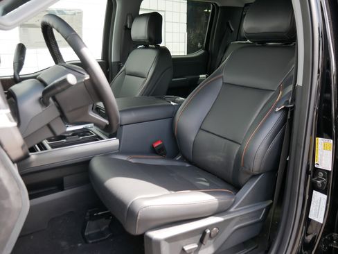 New 2025 Ford F250 Lariat w/ Lariat Ultimate Package image 39