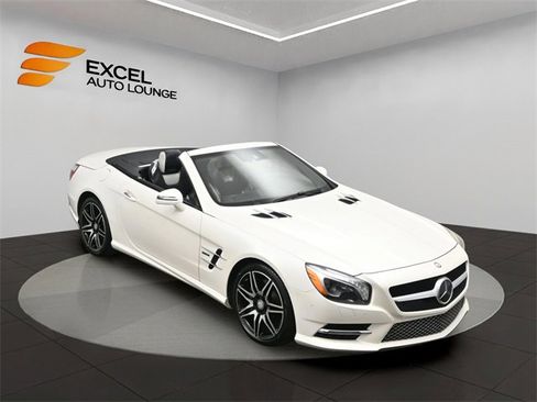 Used 2015 Mercedes-Benz SL 550 w/ White Arrow Edition image 38