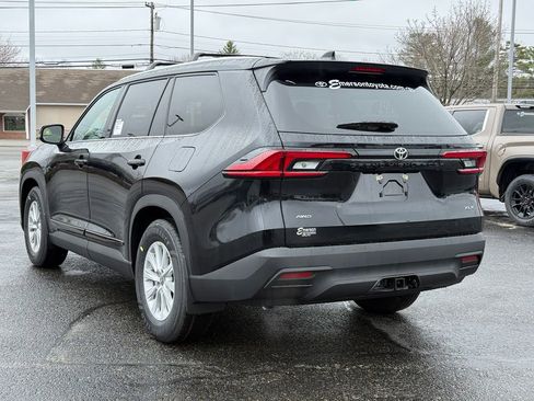 New 2026 Toyota Grand Highlander AWD image 3