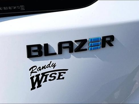 Certified 2024 Chevrolet Blazer EV RS AWD/4WD image 8