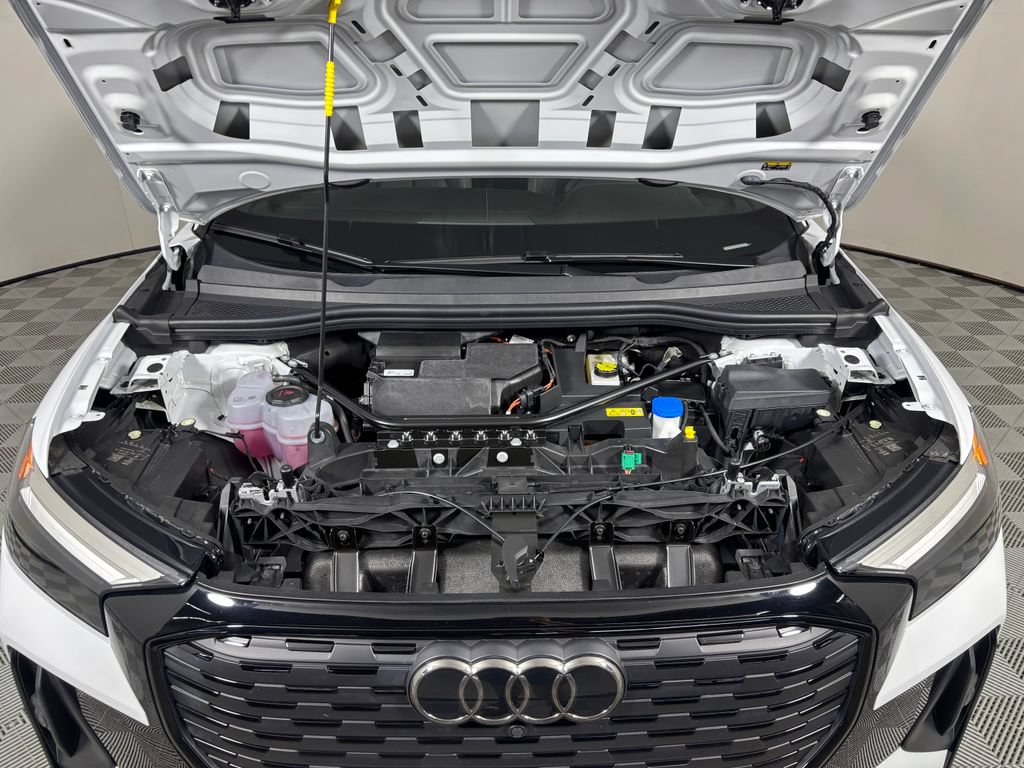 Used 2023 Audi Q4 e-tron Premium Plus AWD/4WD image 21