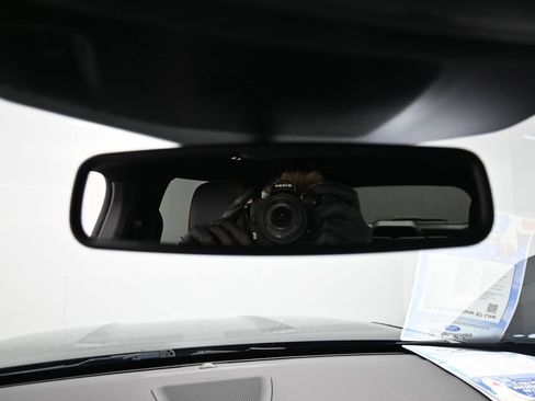 Used 2022 Ford Explorer ST-Line w/ Class IV Trailer Tow Package AWD/4WD image 21