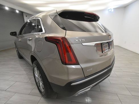 Used 2023 Cadillac XT5 Premium Luxury w/ Technology Package image 3