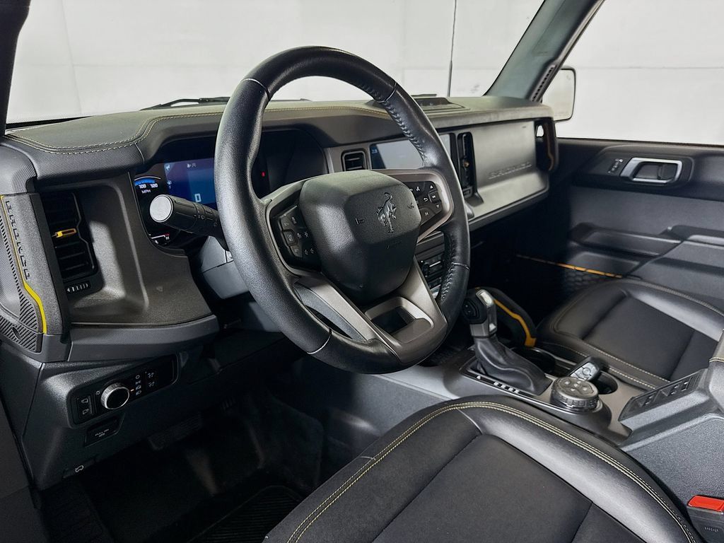 Used 2024 Ford Bronco Badlands AWD/4WD image 9