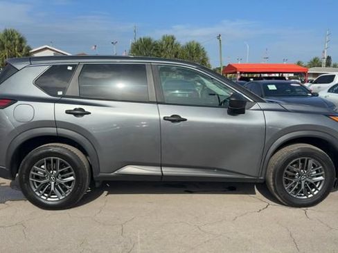 Used 2024 Nissan Rogue S AWD/4WD image 8