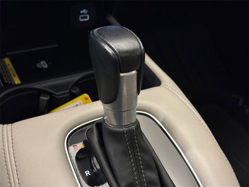 Certified 2023 Honda HR-V EX-L image 28