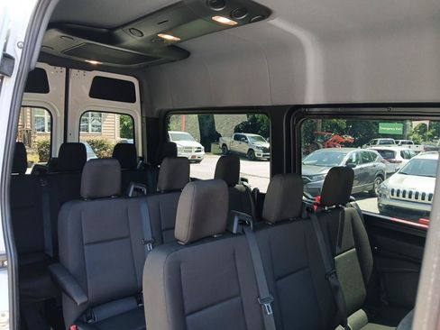 Used 2024 Mercedes-Benz Sprinter 2500 image 11