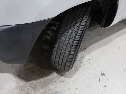 Used 2014 Toyota Tacoma 2WD Regular Cab image 11