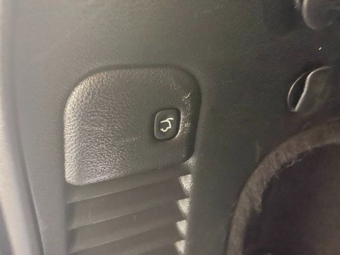 Used 2017 Jeep Grand Cherokee Limited w/ Luxury Group II image 21