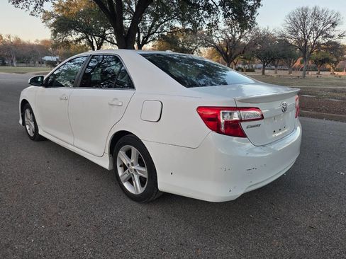 Used 2012 Toyota Camry SE image 5