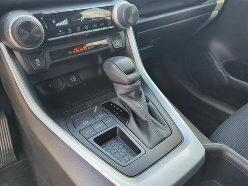 Certified 2025 Toyota RAV4 LE FWD image 15