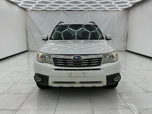 Used 2010 Subaru Forester 2.5X Limited AWD/4WD image 5