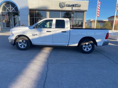 Used 2024 RAM 1500 Classic SLT image 9
