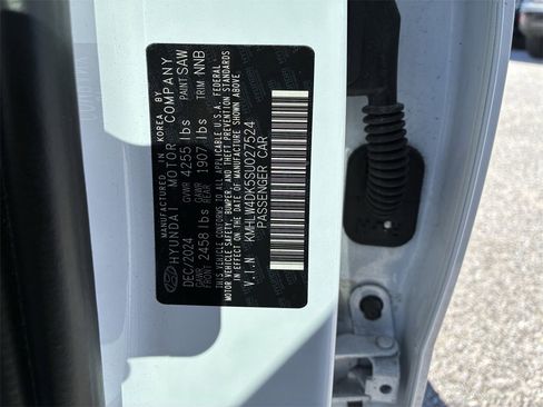 Used 2025 Hyundai Elantra N image 40