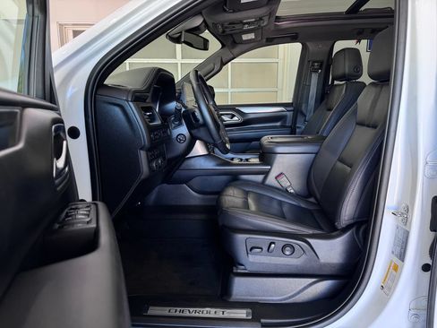 Certified 2023 Chevrolet Tahoe RST w/ Luxury Package AWD/4WD image 13