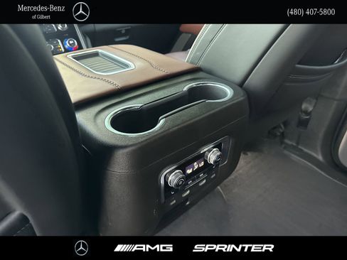 Used 2023 GMC Yukon Denali Ultimate image 28